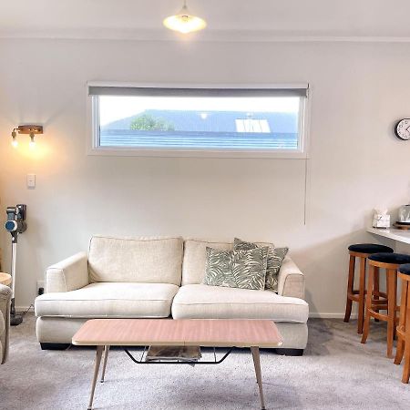 Cozy N Comfortable,5 Mins To Airport Villa Wellington Exterior foto