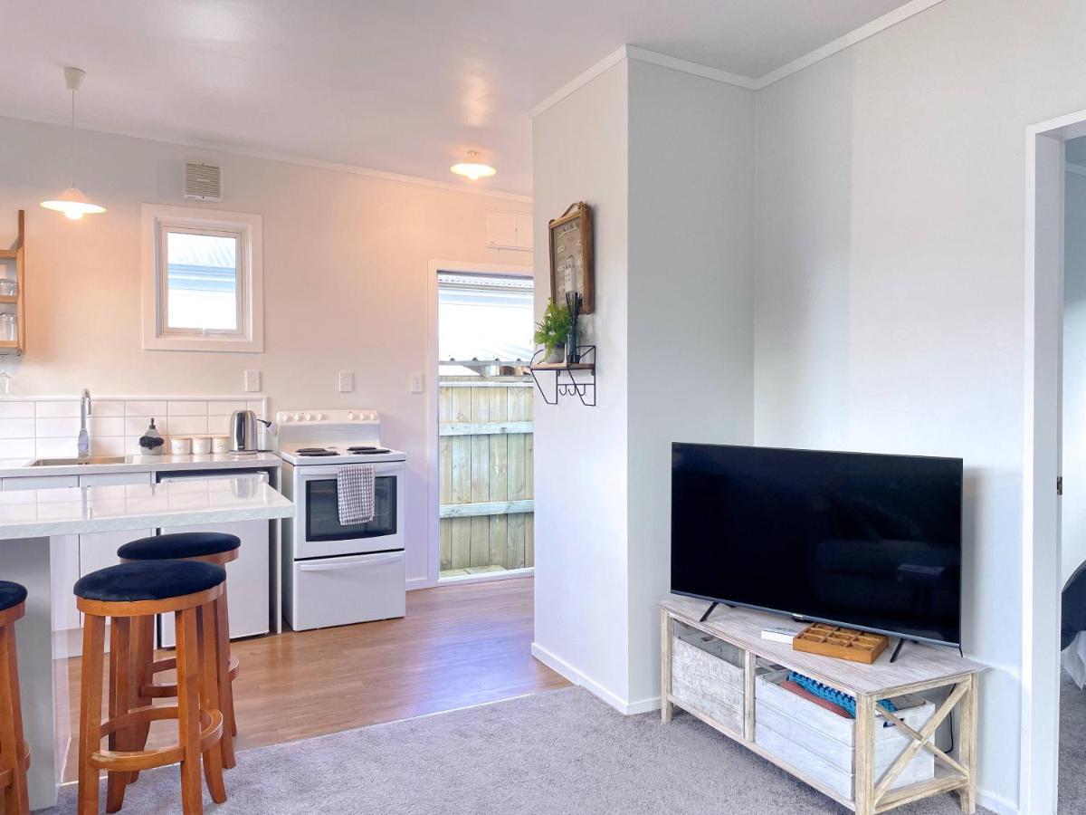 Cozy N Comfortable,5 Mins To Airport Villa Wellington Exterior foto