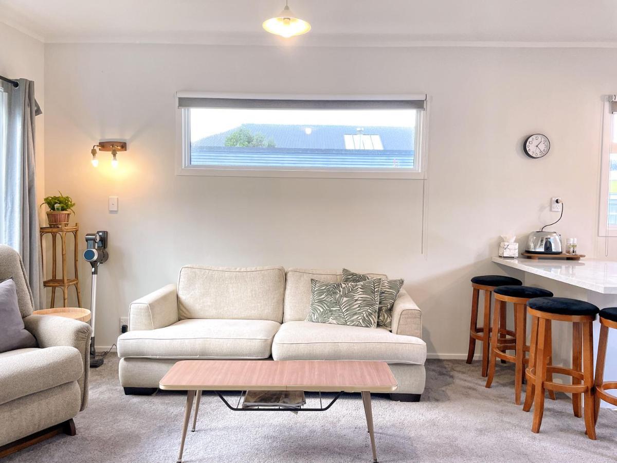 Cozy N Comfortable,5 Mins To Airport Villa Wellington Exterior foto