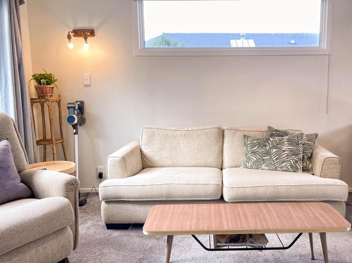 Cozy N Comfortable,5 Mins To Airport Villa Wellington Exterior foto